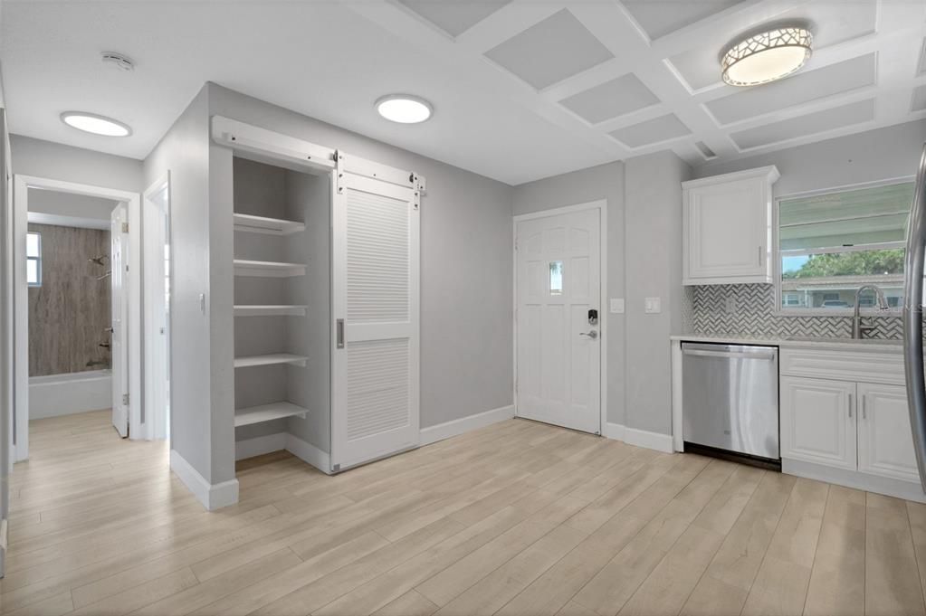 For Sale: $135,000 (2 beds, 2 baths, 1080 Square Feet)