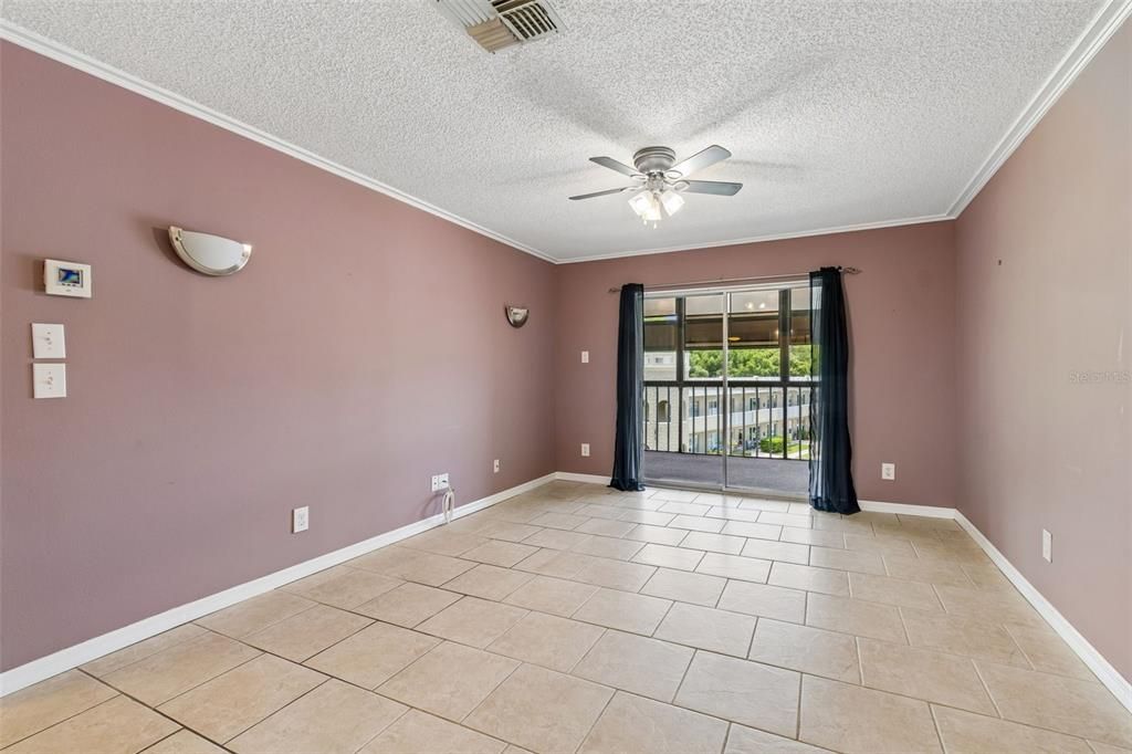 En Venta: $159,900 (2 camas, 1 baños, 817 Pies cuadrados)