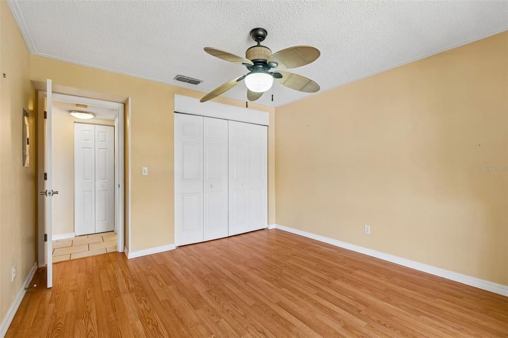 En Venta: $159,900 (2 camas, 1 baños, 817 Pies cuadrados)