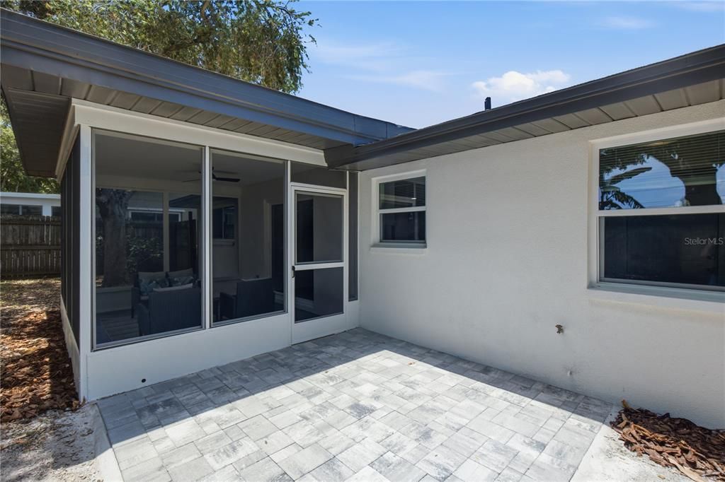 En Venta: $499,000 (2 camas, 2 baños, 1055 Pies cuadrados)