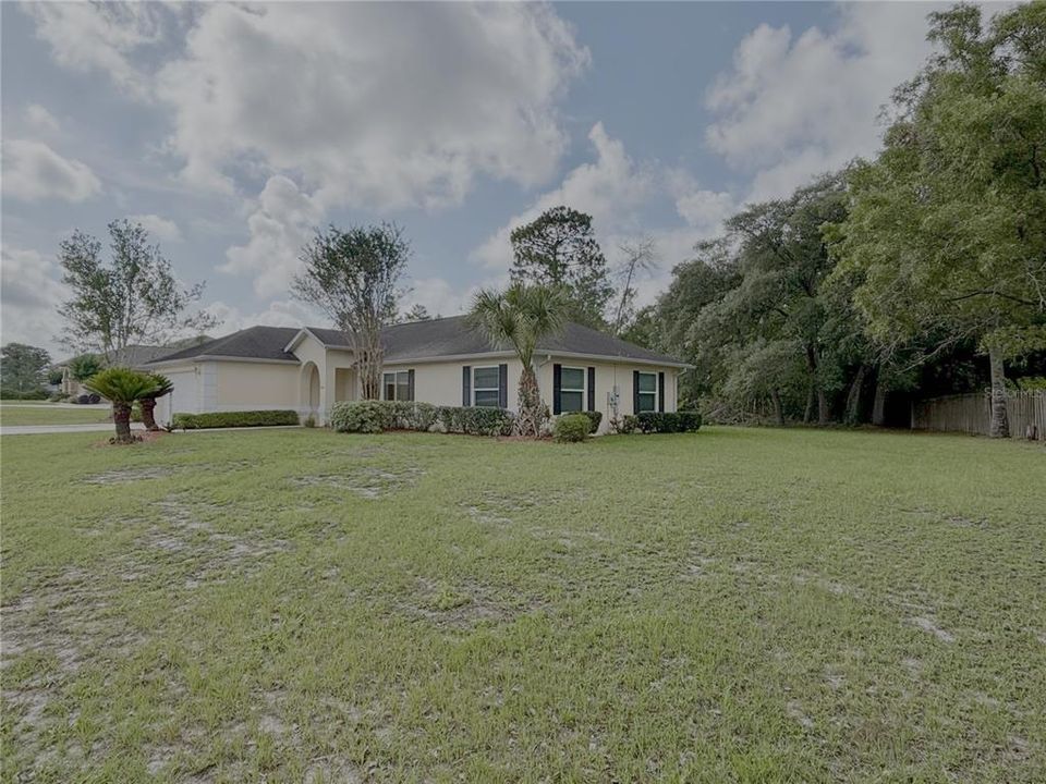 For Rent: $1,895 (3 beds, 2 baths, 1577 Square Feet)