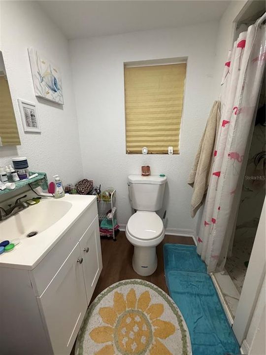 На продажу: $279,900 (3 спален, 2 ванн, 1513 Квадратных фут)