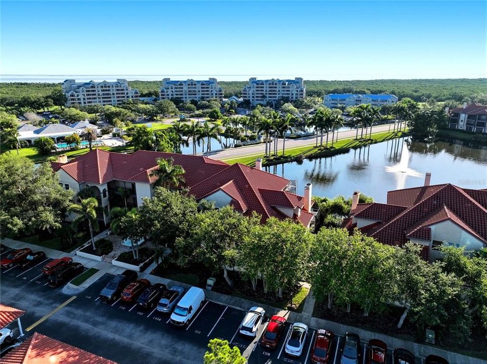 На продажу: $292,000 (2 спален, 2 ванн, 1037 Квадратных фут)