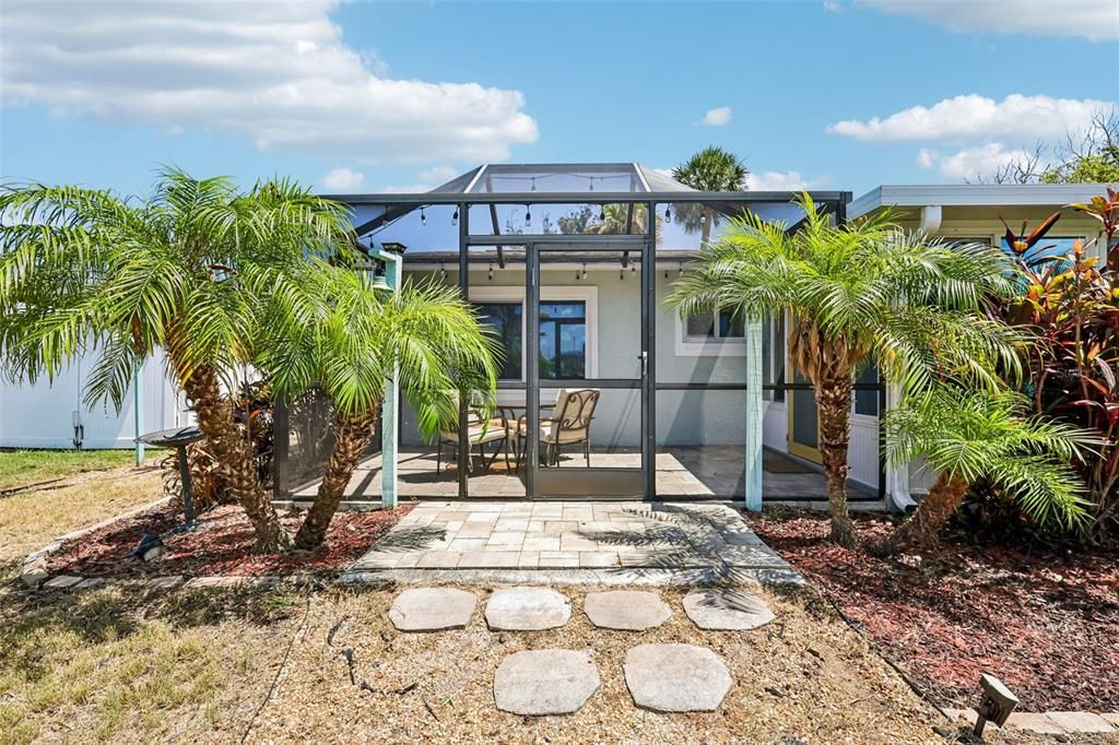 For Sale: $410,000 (3 beds, 2 baths, 1550 Square Feet)