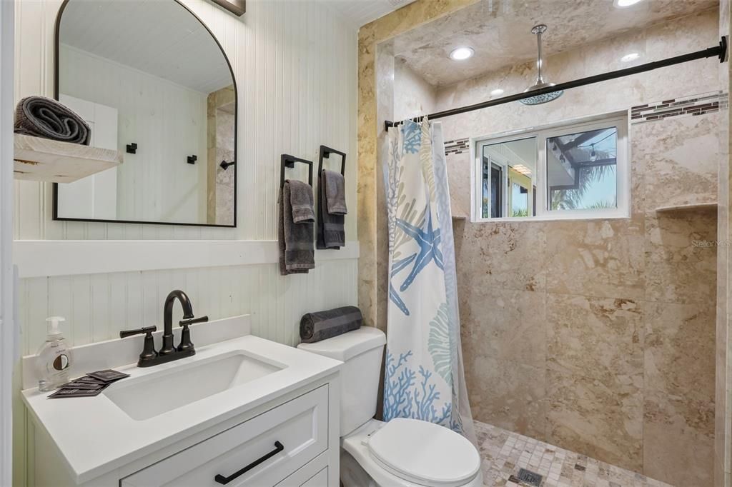 For Sale: $410,000 (3 beds, 2 baths, 1550 Square Feet)