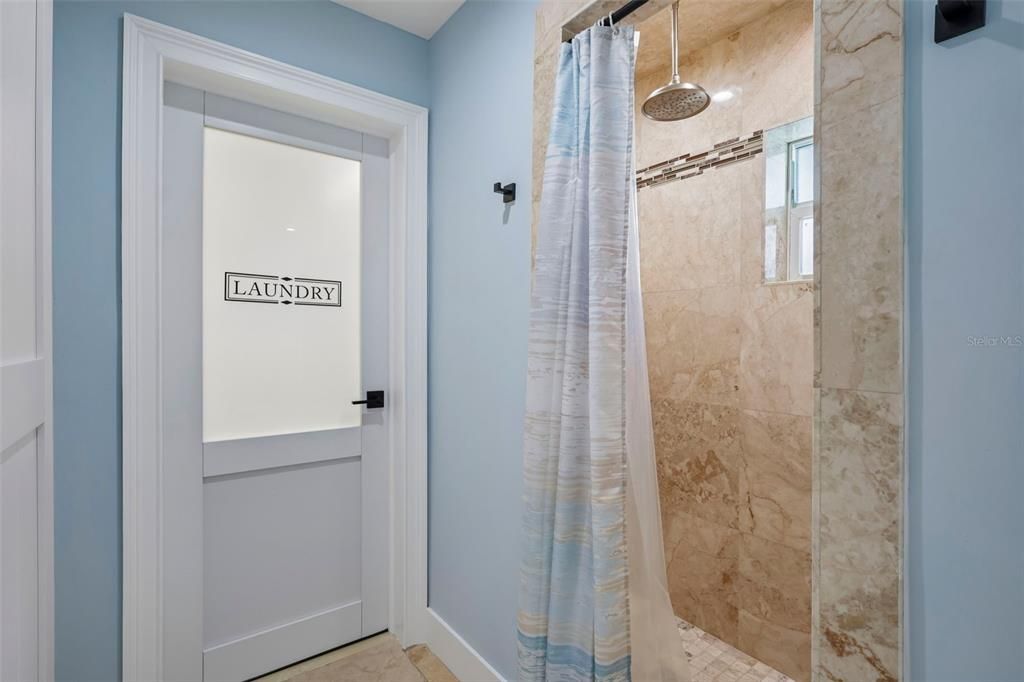 For Sale: $410,000 (3 beds, 2 baths, 1550 Square Feet)