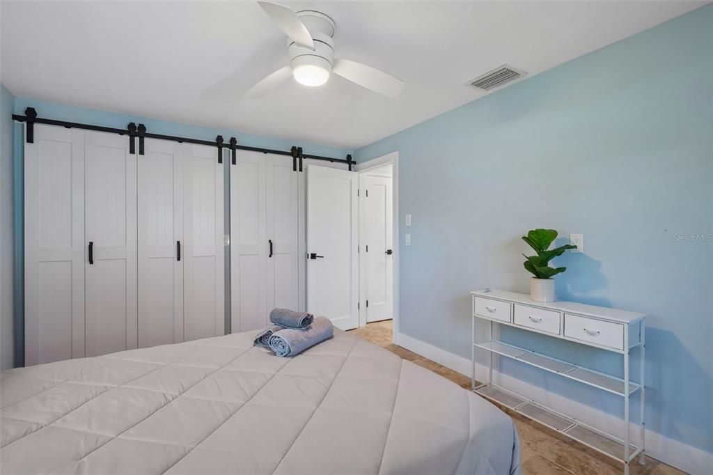 For Sale: $410,000 (3 beds, 2 baths, 1550 Square Feet)