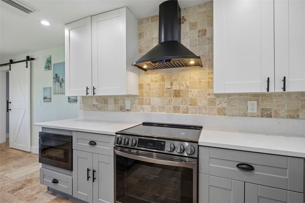 For Sale: $410,000 (3 beds, 2 baths, 1550 Square Feet)