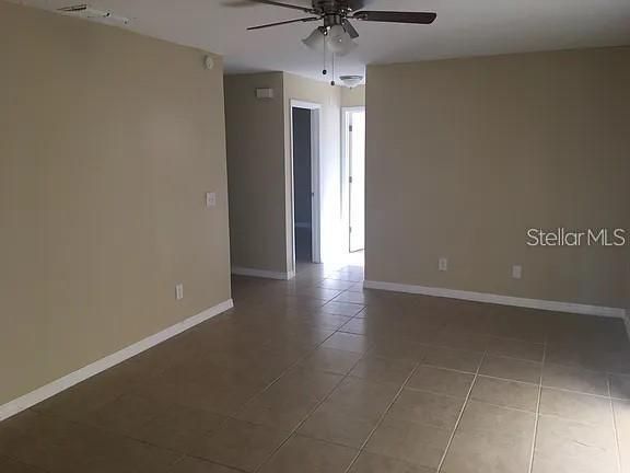 В аренду: $1,695 (3 спален, 2 ванн, 1152 Квадратных фут)