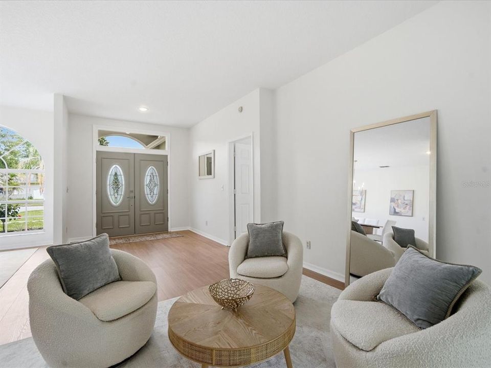 На продажу: $429,000 (3 спален, 2 ванн, 1825 Квадратных фут)