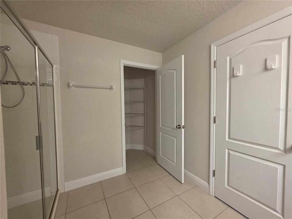 На продажу: $375,000 (3 спален, 2 ванн, 1872 Квадратных фут)