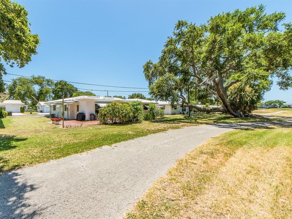 En Venta: $330,000 (2 camas, 2 baños, 1587 Pies cuadrados)