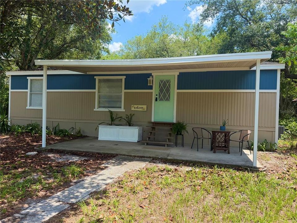 For Sale: $175,000 (3 beds, 2 baths, 960 Square Feet)