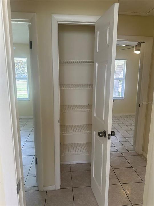 For Rent: $2,700 (3 beds, 2 baths, 976 Square Feet)