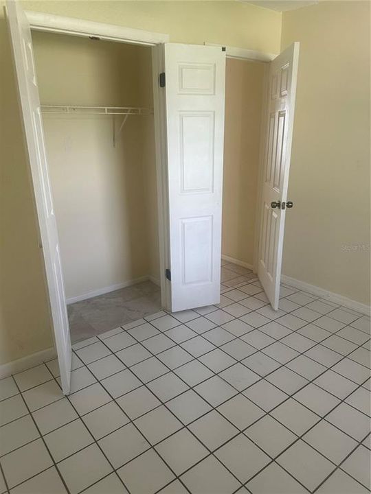 For Rent: $2,700 (3 beds, 2 baths, 976 Square Feet)