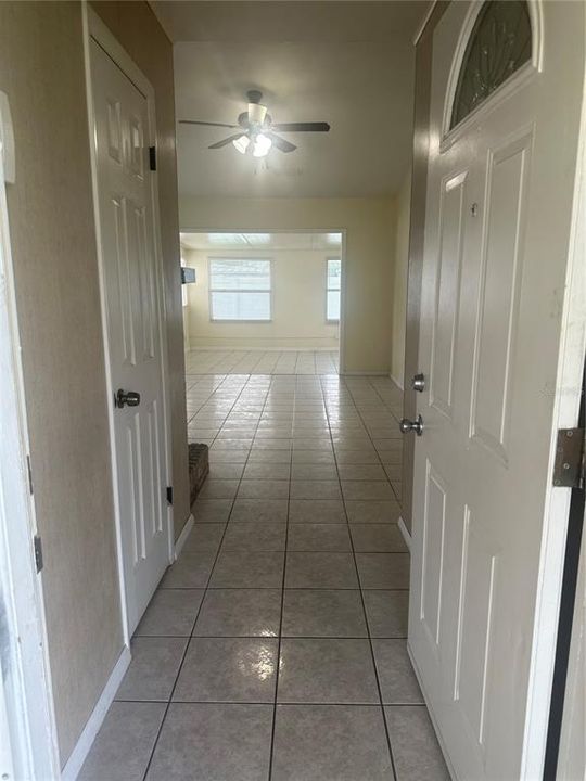 For Rent: $2,700 (3 beds, 2 baths, 976 Square Feet)