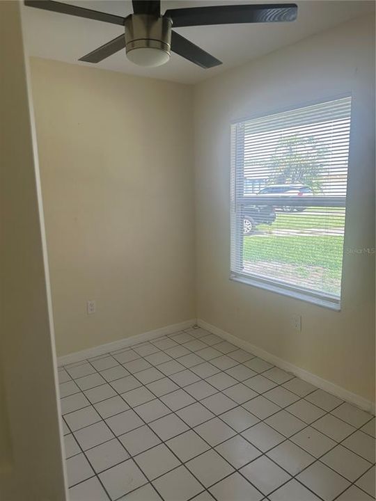 For Rent: $2,700 (3 beds, 2 baths, 976 Square Feet)