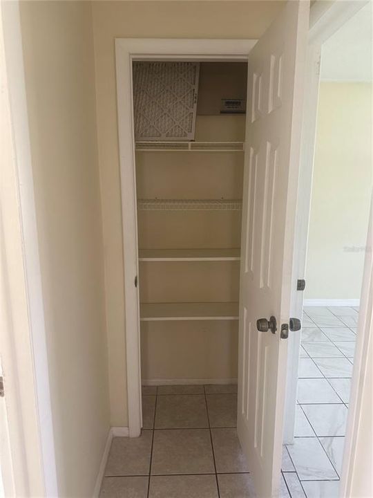 For Rent: $2,700 (3 beds, 2 baths, 976 Square Feet)