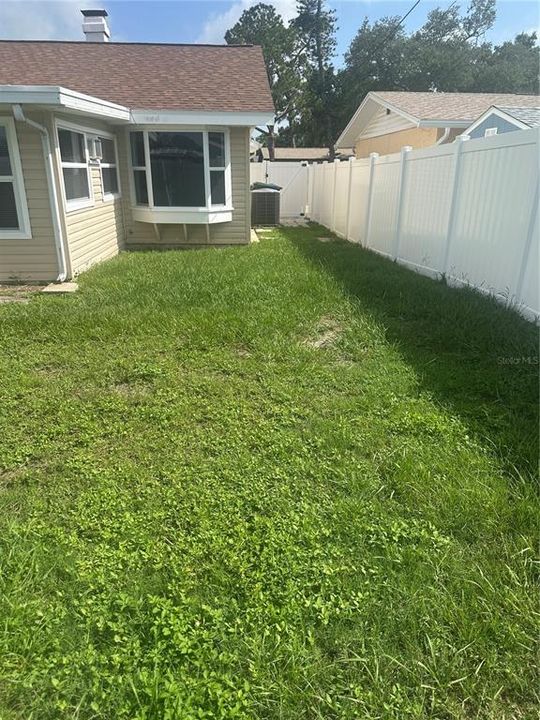 For Rent: $2,700 (3 beds, 2 baths, 976 Square Feet)