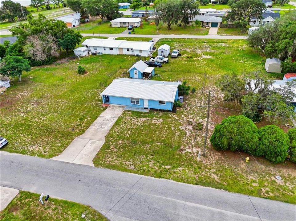 For Sale: $185,000 (3 beds, 1 baths, 929 Square Feet)