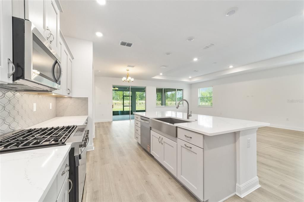 En Venta: $461,235 (2 camas, 2 baños, 2019 Pies cuadrados)