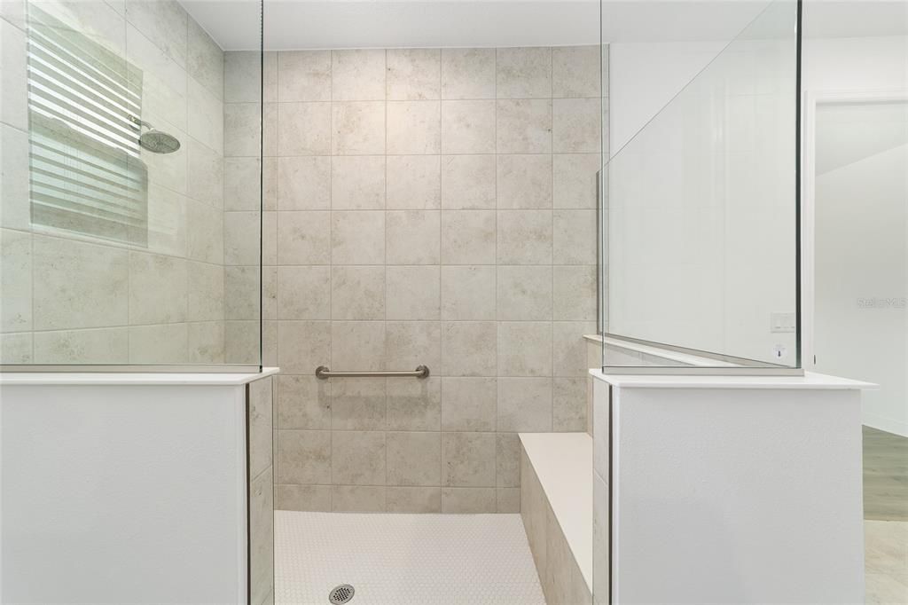 En Venta: $461,235 (2 camas, 2 baños, 2019 Pies cuadrados)