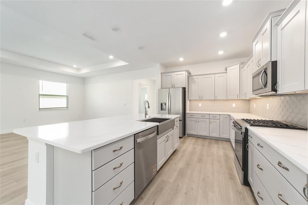 En Venta: $461,235 (2 camas, 2 baños, 2019 Pies cuadrados)