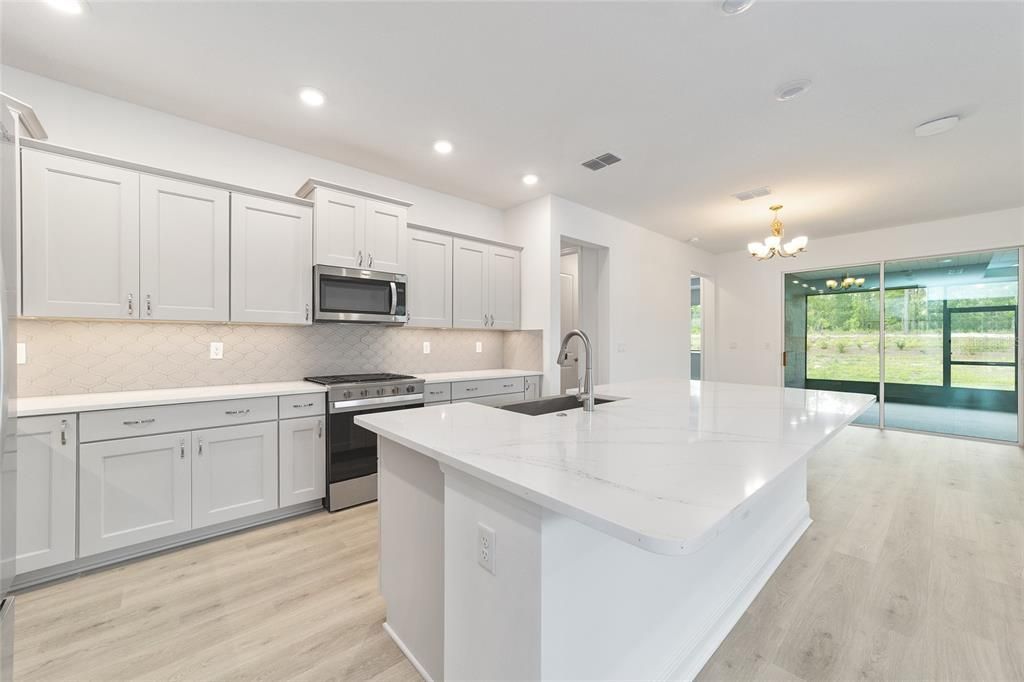 En Venta: $461,235 (2 camas, 2 baños, 2019 Pies cuadrados)