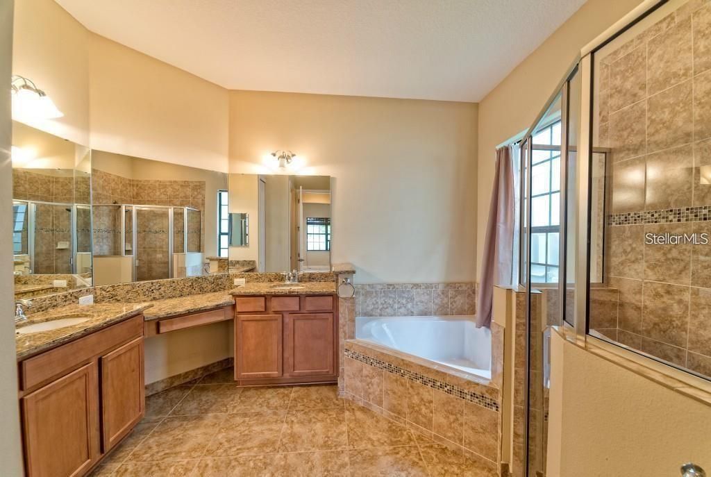 В аренду: $3,500 (3 спален, 2 ванн, 1642 Квадратных фут)