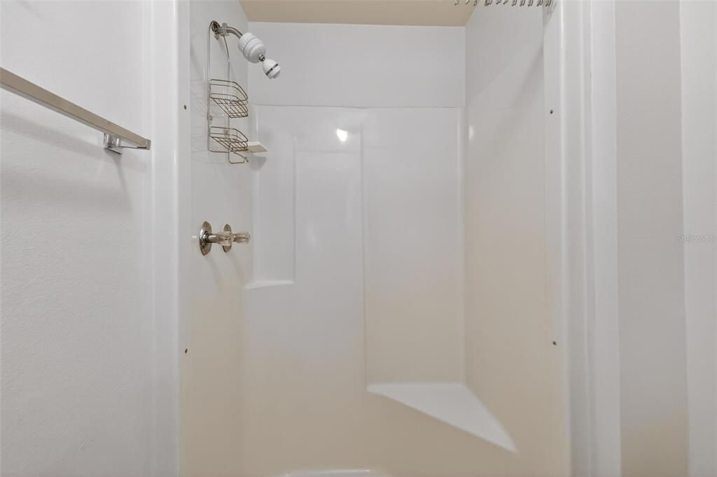 En Venta: $185,000 (2 camas, 2 baños, 918 Pies cuadrados)