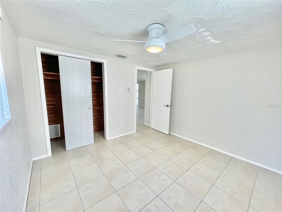 В аренду: $1,600 (2 спален, 1 ванн, 816 Квадратных фут)