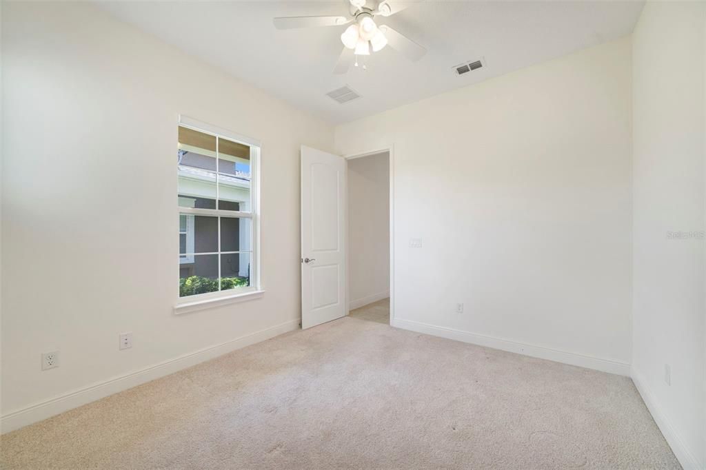 For Sale: $285,000 (2 beds, 2 baths, 1346 Square Feet)