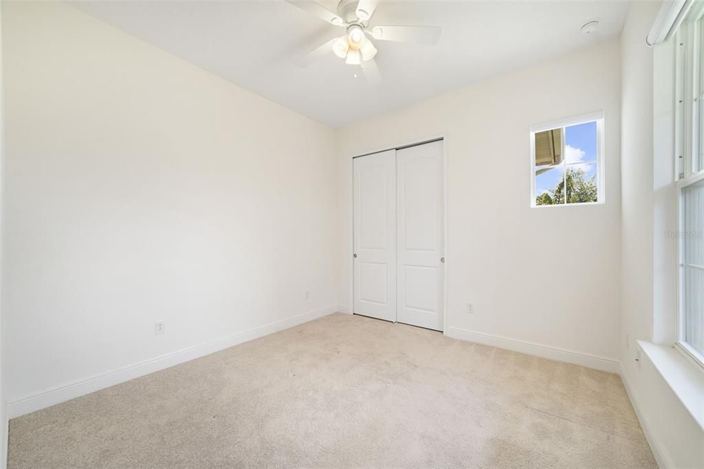 For Sale: $285,000 (2 beds, 2 baths, 1346 Square Feet)