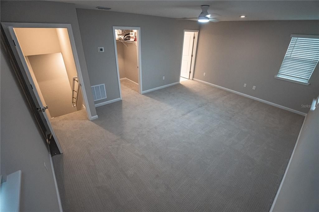 For Sale: $495,000 (5 beds, 3 baths, 2289 Square Feet)