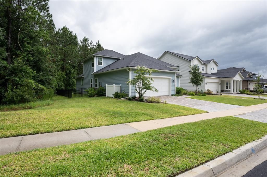 For Sale: $495,000 (5 beds, 3 baths, 2289 Square Feet)