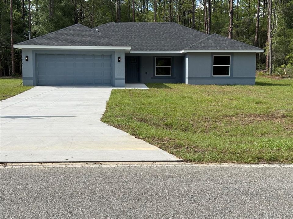For Sale: $299,900 (4 beds, 2 baths, 1683 Square Feet)