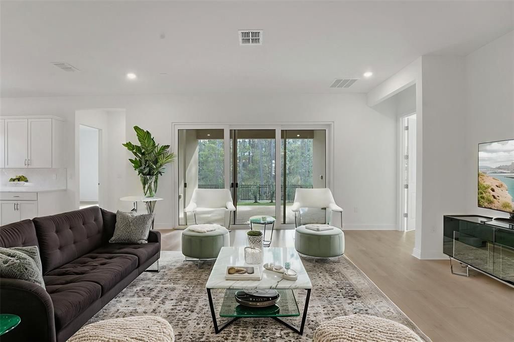 Active With Contract: $1,058,989 (4 beds, 3 baths, 3100 Square Feet)