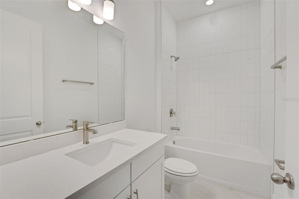 Active With Contract: $1,058,989 (4 beds, 3 baths, 3100 Square Feet)