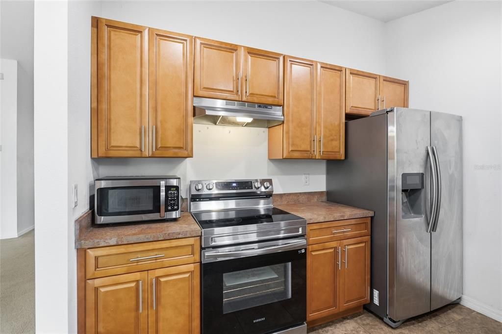 For Sale: $350,000 (4 beds, 2 baths, 1427 Square Feet)