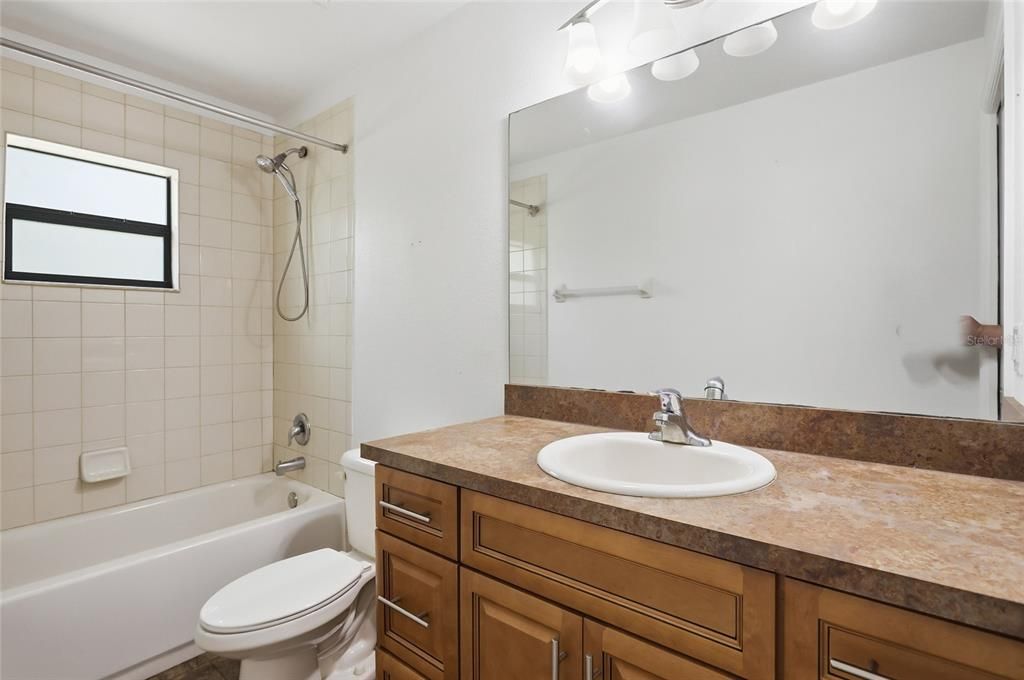 For Sale: $350,000 (4 beds, 2 baths, 1427 Square Feet)