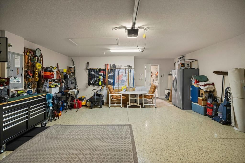 На продажу: $349,900 (3 спален, 2 ванн, 1726 Квадратных фут)