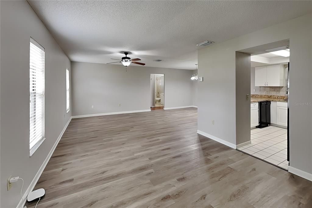 В аренду: $1,799 (3 спален, 2 ванн, 1314 Квадратных фут)