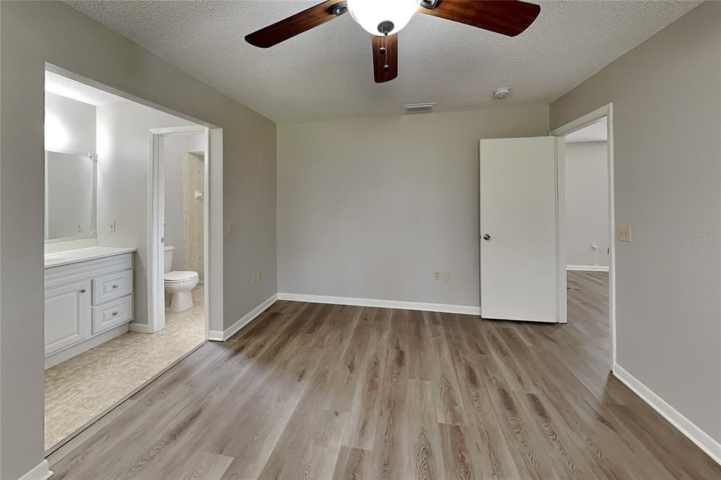 В аренду: $1,799 (3 спален, 2 ванн, 1314 Квадратных фут)