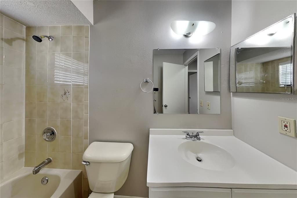 В аренду: $1,799 (3 спален, 2 ванн, 1314 Квадратных фут)
