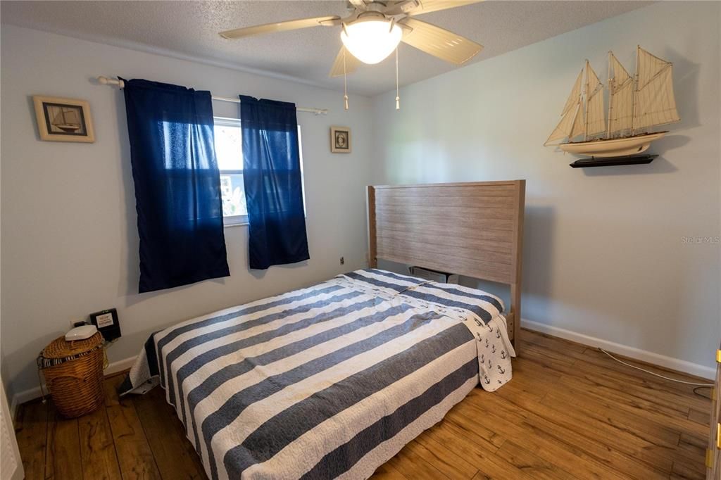 En Venta: $450,000 (3 camas, 2 baños, 1702 Pies cuadrados)