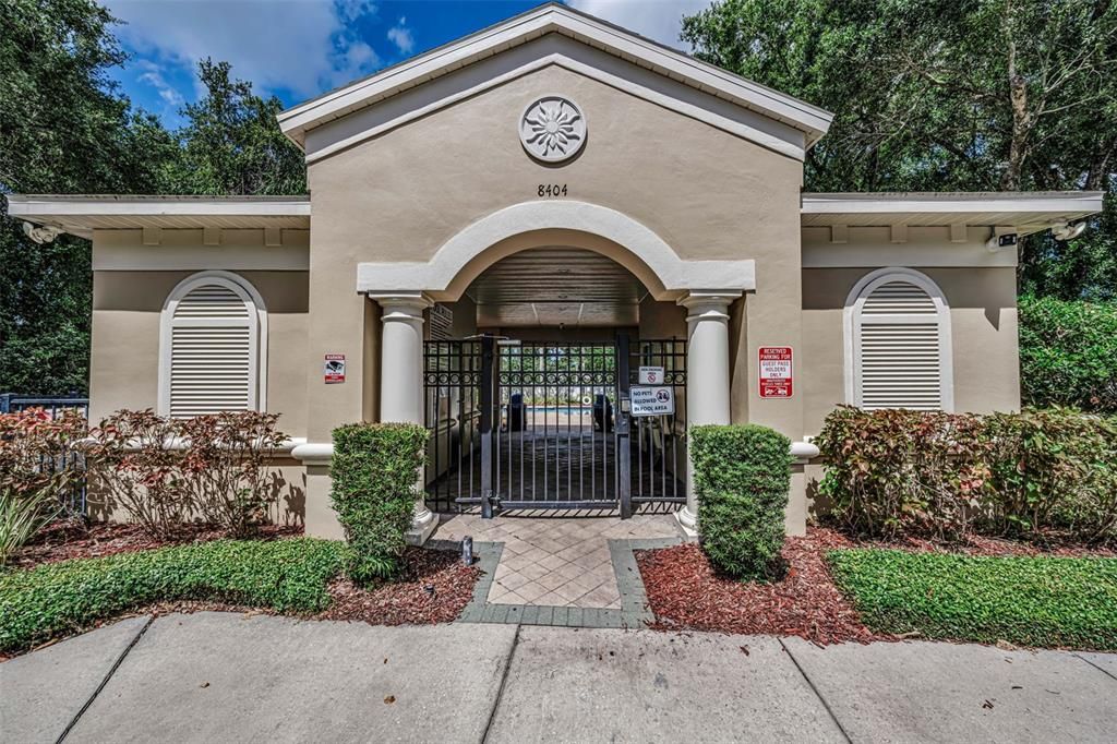 For Sale: $305,000 (3 beds, 2 baths, 1625 Square Feet)