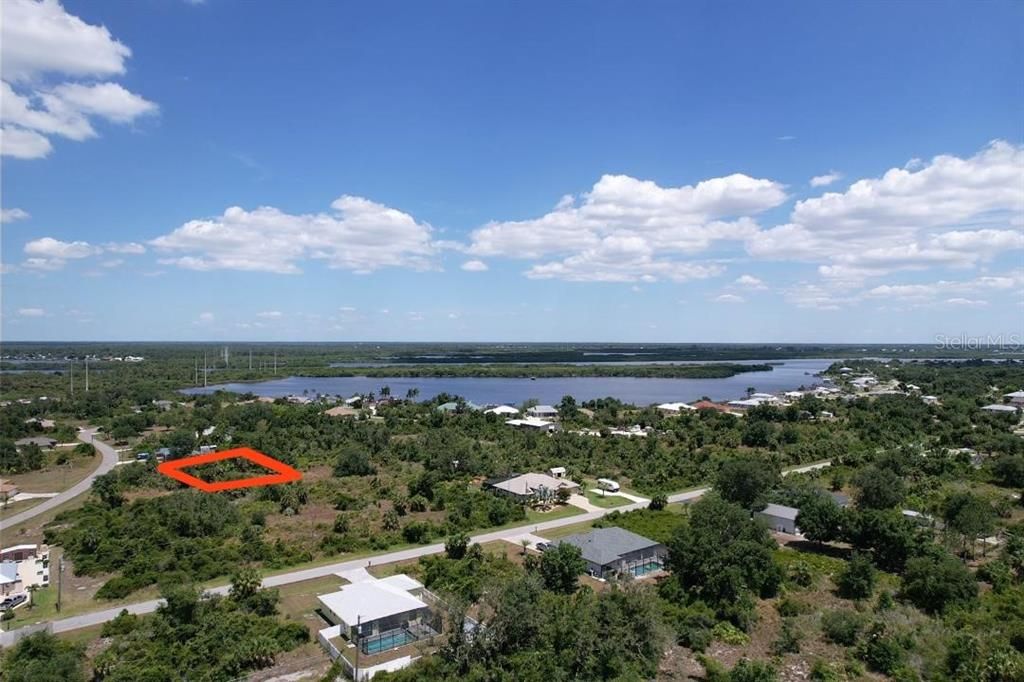 На продажу: $30,900 (0.23 acres)