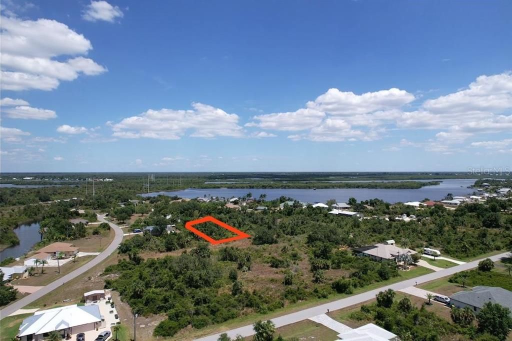 На продажу: $30,900 (0.23 acres)