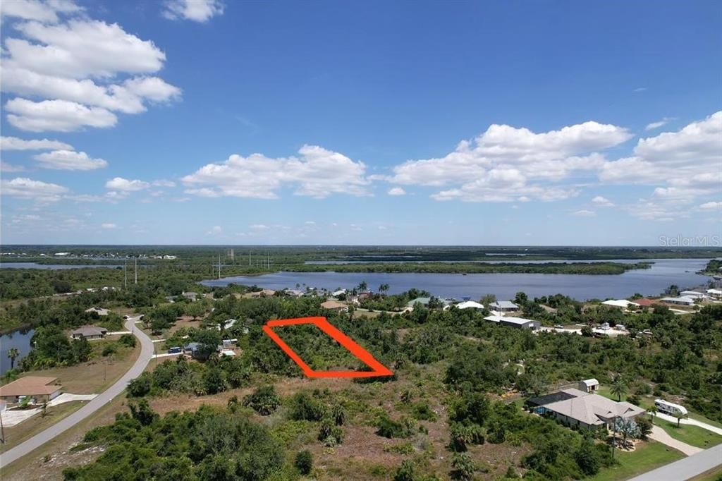 На продажу: $30,900 (0.23 acres)
