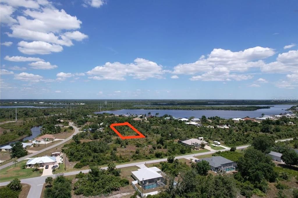 На продажу: $30,900 (0.23 acres)